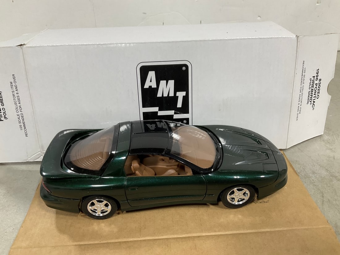 ERTL 1996 Pontiac Firebird Dealer Promo Car - Green: ERTL 1996 Pontiac Firebird Dealer Promo Car - Green
