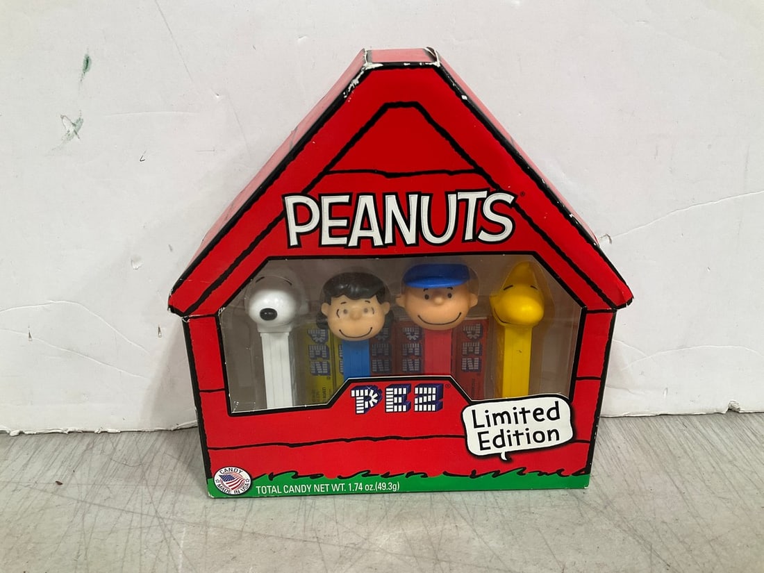 Peanuts PEZ limited edition set*new in package* (1 of 1)