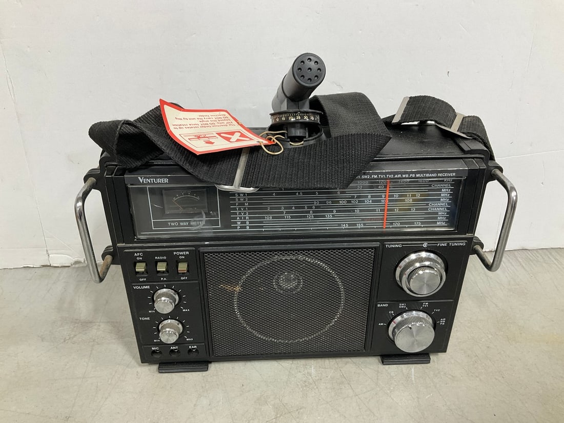 Venturer vintage multiband receiver: Venturer vintage multiband receiver