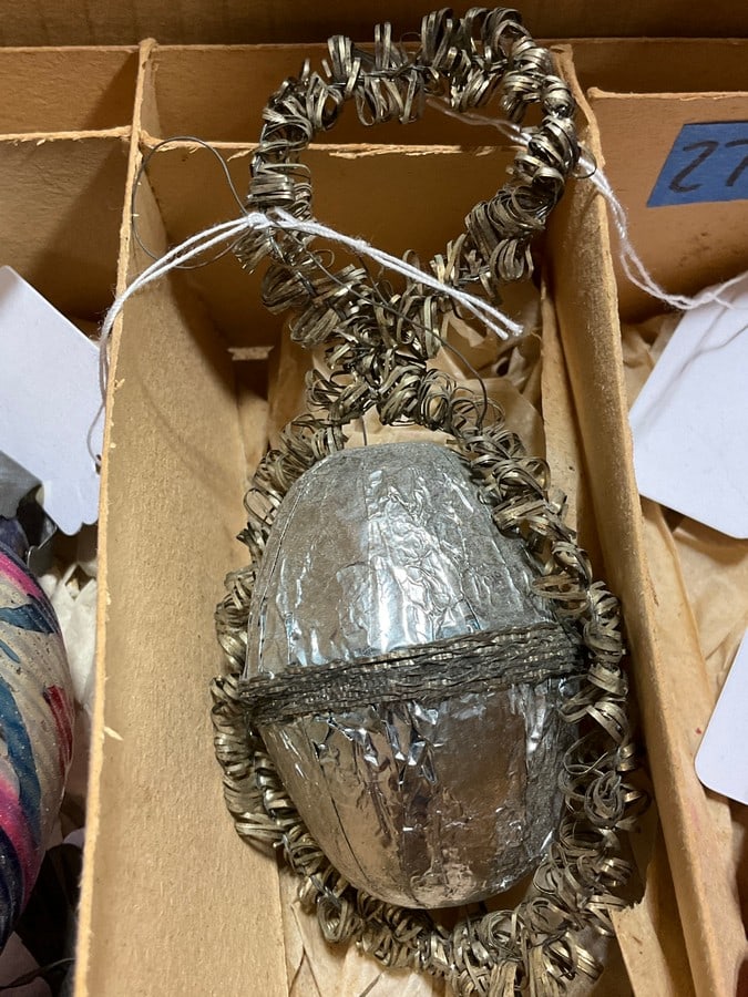 Vintage silver egg Christmas ornament: Vintage silver egg Christmas ornament