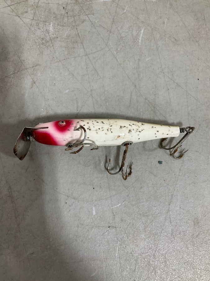 Vintage fishing lure (1 of 1)