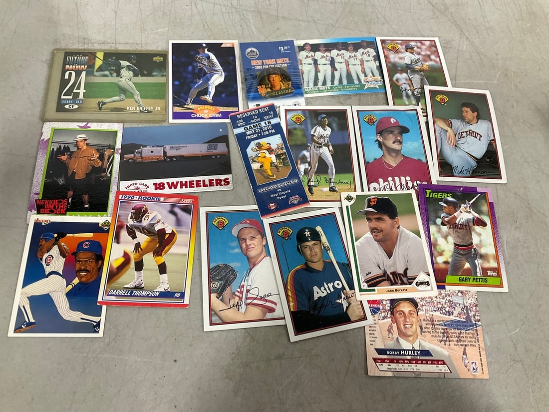 Various Baseball Cards: Various Baseball Cards
