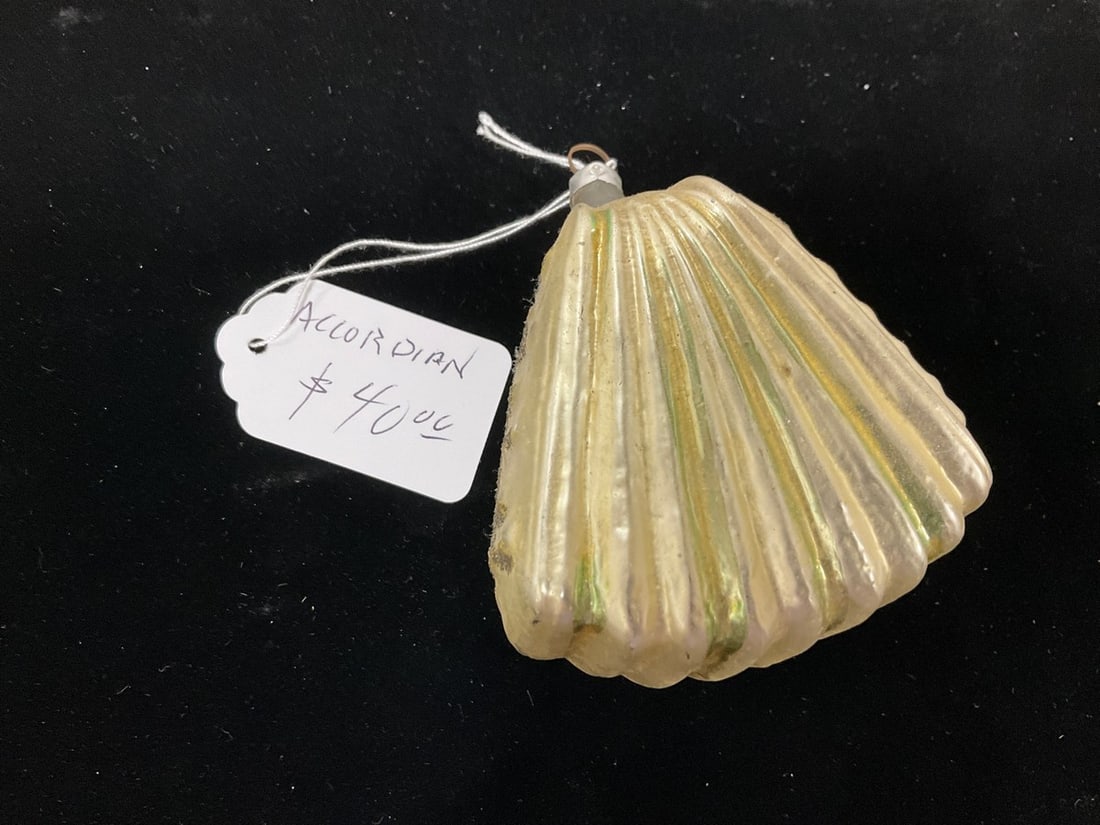 Vintage Handblown Santa Ornament: Vintage Handblown Santa Ornament