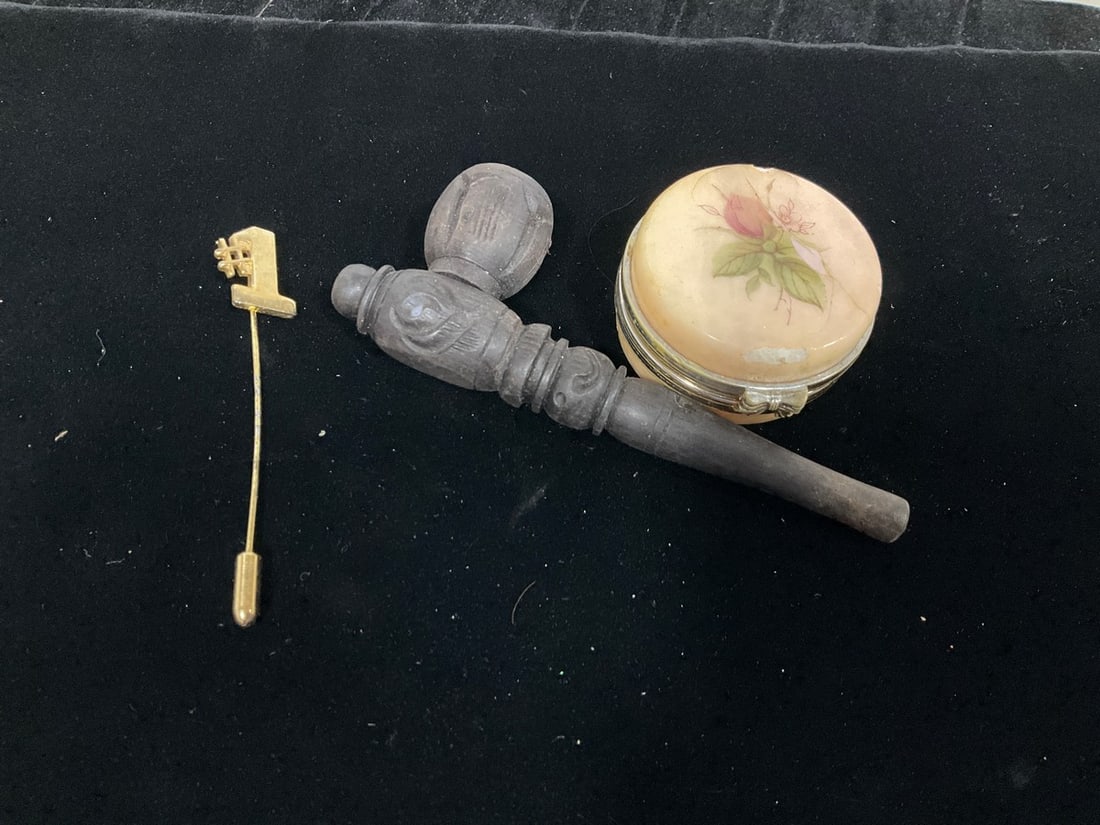 Vintage Pipe, Compact, and more: Vintage Pipe, Compact, and more