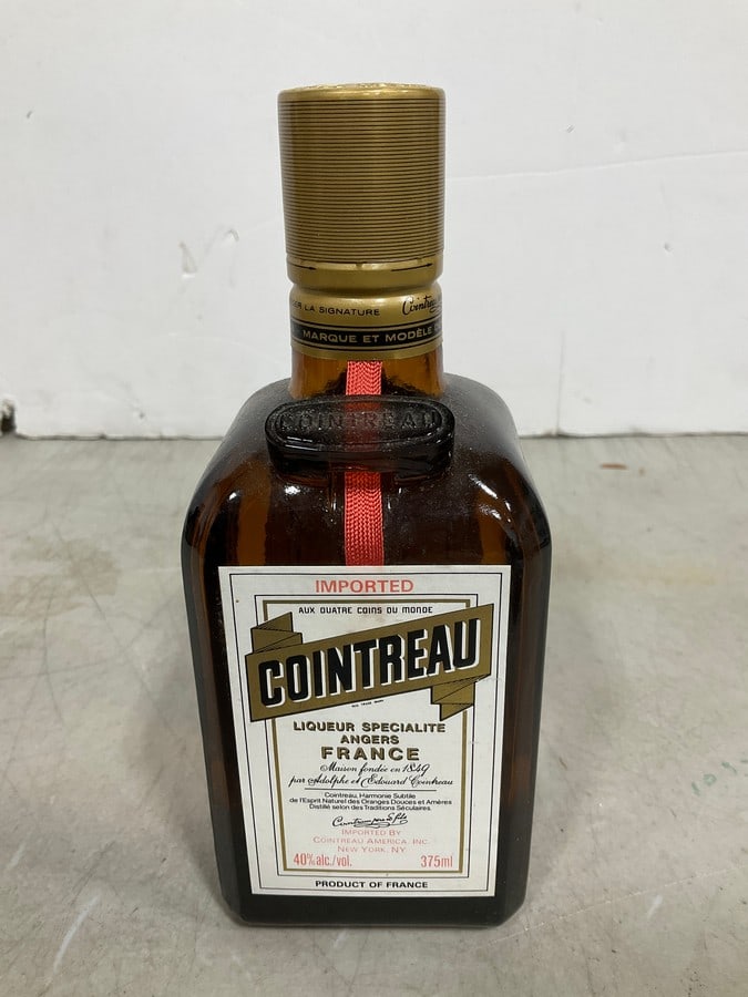 Imported Cointreau Liquer - 375ml (40%) *SEALED*: Imported Cointreau Liquer - 375ml (40%) *SEALED*