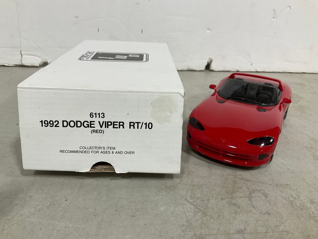 1992 Dodge Viper RT/10 Dealer Promo Car - Red: 1992 Dodge Viper RT/10 Dealer Promo Car - Red
