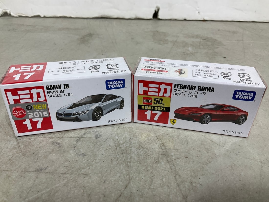 Tomy BMW I8 and Ferrari Roma Model Cars: Tomy BMW I8 and Ferrari Roma Model Cars