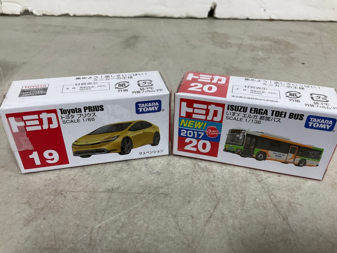 Tomy Toyota Prius and Isuzu Erga Toei Bus Models: Tomy Toyota Prius and Isuzu Erga Toei Bus Models