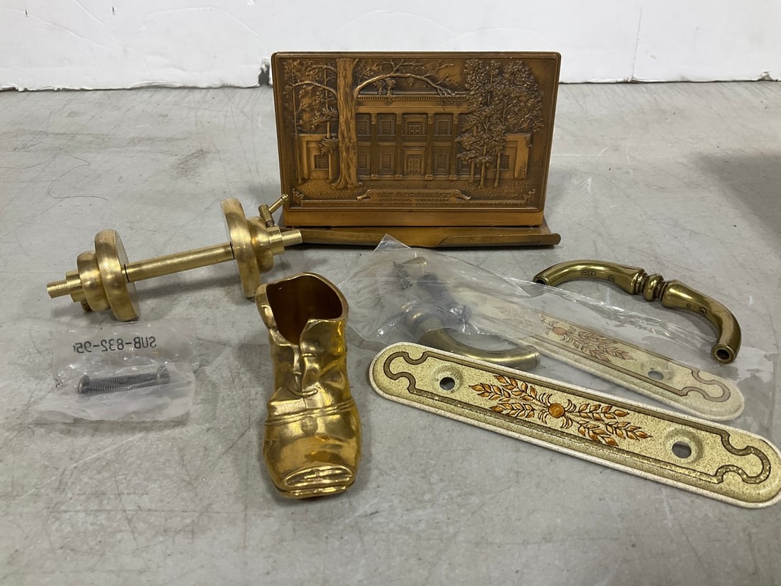 Vintage Brass Items (Barbell Set, Shoe, and more): Vintage Brass Items (Barbell Set, Shoe, and more)