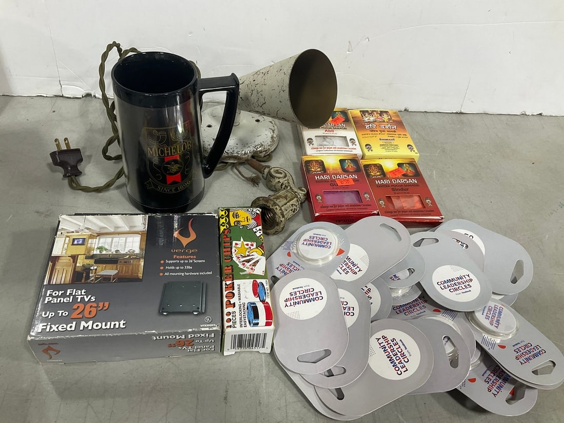 Popsockets, Vintage Light Fixture, Fixed TV Mount (26in), and more: Popsockets, Vintage Light Fixture, Fixed TV Mount (26in), and more