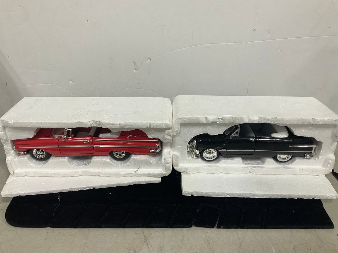 National Motor Museums Diecast Models (Ford and Chevrolet): National Motor Museums Diecast Models (Ford and Chevrolet)