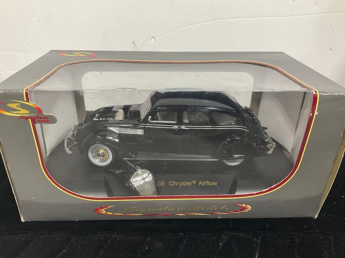Signature Models 1936 Chrysler Airflow Diecast Model *new in box*: Signature Models 1936 Chrysler Airflow Diecast Model *new in box*