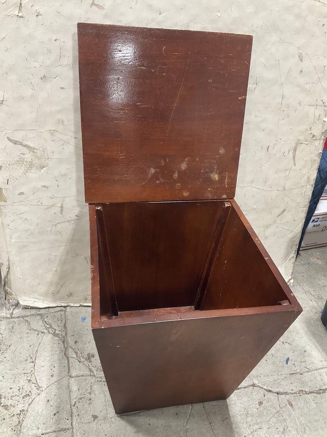 MCM Pedestal (18inx20inx18in): MCM Pedestal (18inx20inx18in)