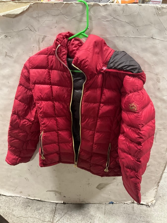 Michael Kors Coat (Size: Medium): Michael Kors Coat (Size: Medium)