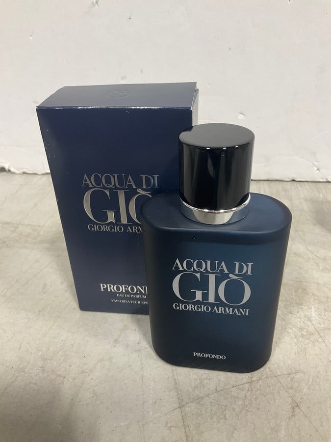 Acqua Di Gio Giorgio Armani Parfum (3.4 Fl Oz): Acqua Di Gio Giorgio Armani Parfum (3.4 Fl Oz)