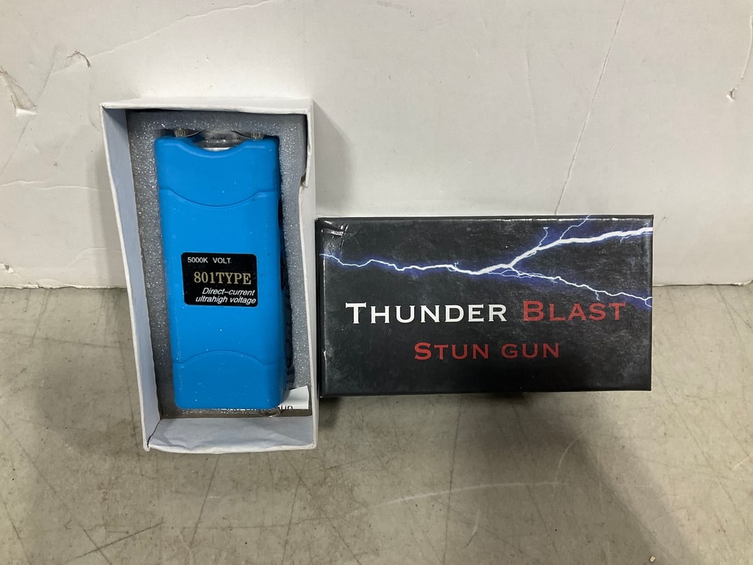 Thunder Blast Stun Gun: Thunder Blast Stun Gun
