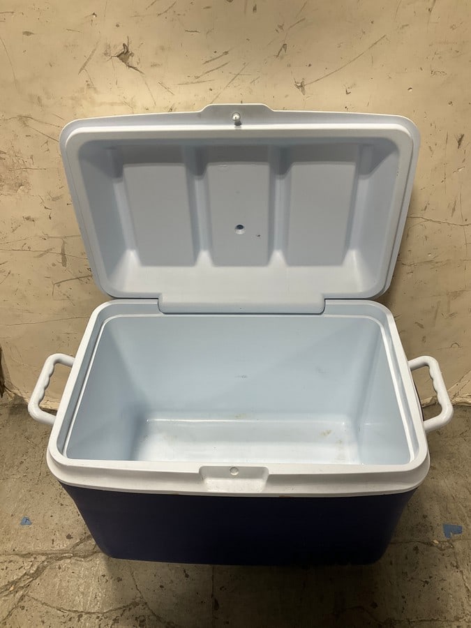 Rubbermaid Cooler: Rubbermaid CoolerApprox. 20 inches x 16 inches x 13 inches