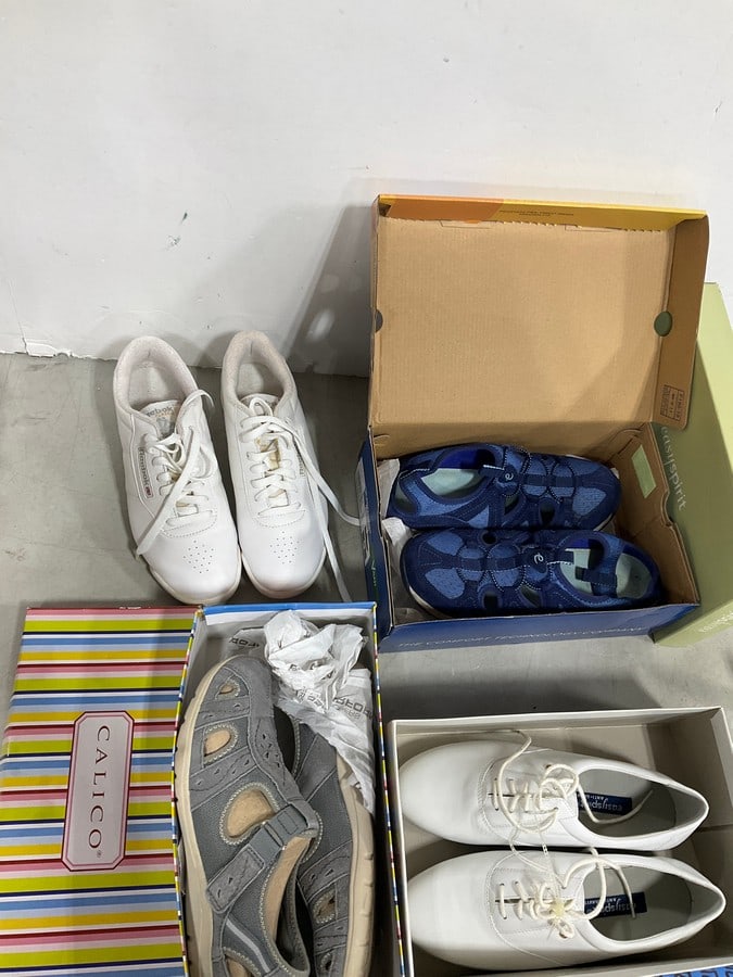 Various Sneakers (Skechers, Calico, etc) ALL size 9: Various Sneakers (Skechers, Calico, etc) ALL size 9