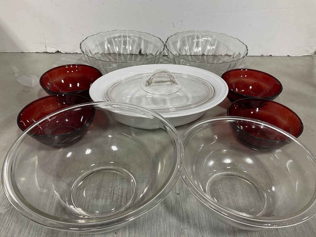 Various Glass Bowls (1 of 1)