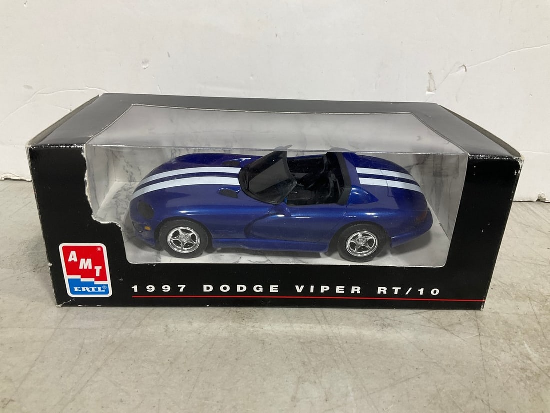 1997 Dodge Viper RT/10 Dealer Promo Car *new in box*: 1997 Dodge Viper RT/10 Dealer Promo Car *new in box*
