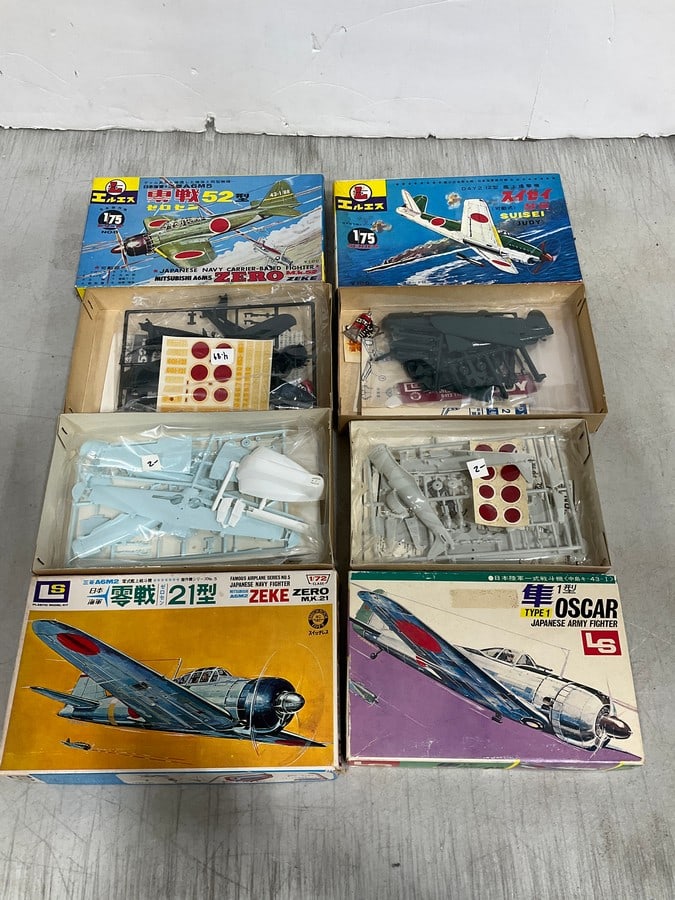 Vintage japanese plane models(Type 1 Oscar, Suisei Judy, and more): Vintage japanese plane models(Type 1 Oscar, Suisei Judy, and more)