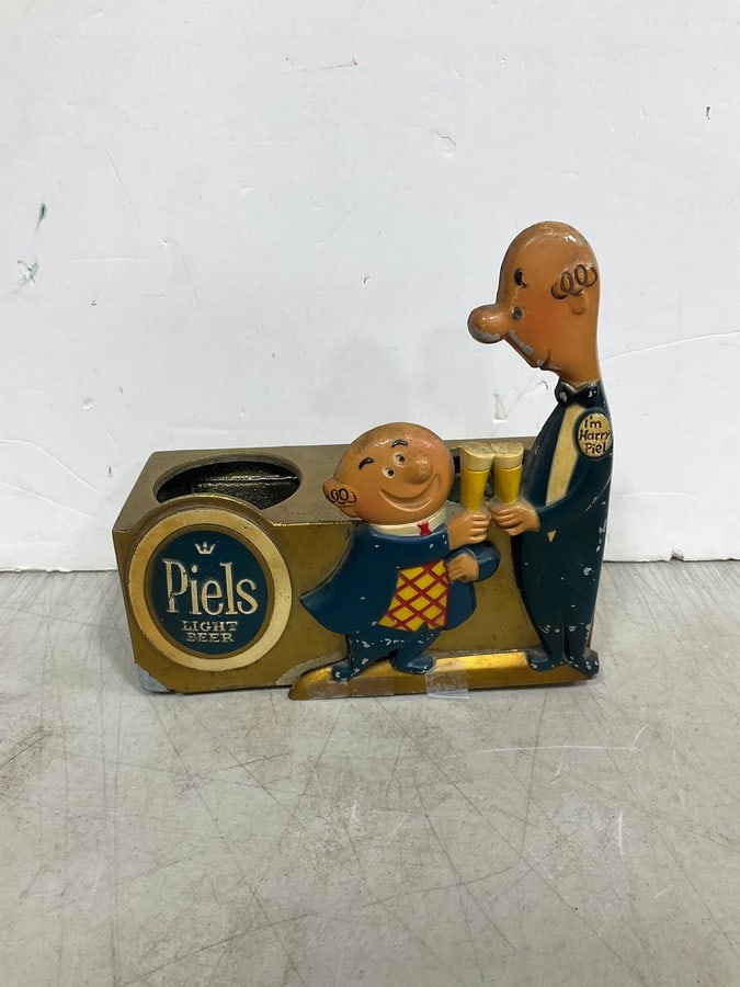 Vintage Piels light Beer Harry & Bert metal caddy: Vintage Piels light Beer Harry & Bert metal caddy