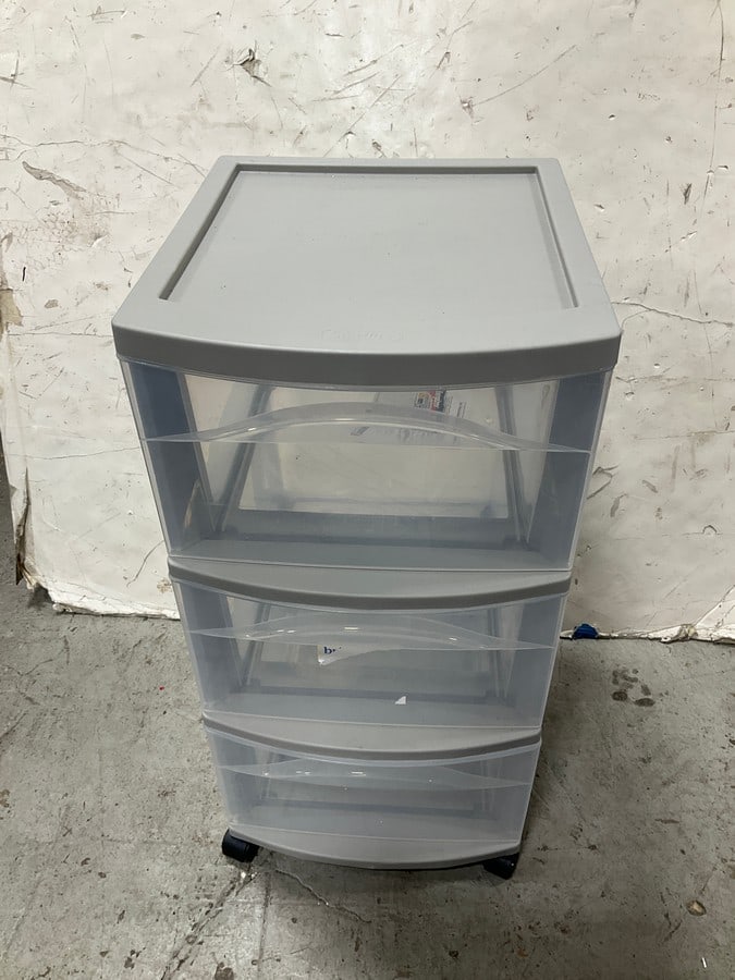 Sterilite 3 Bin Rolling Shelf: Sterilite 3 Bin Rolling Shelf