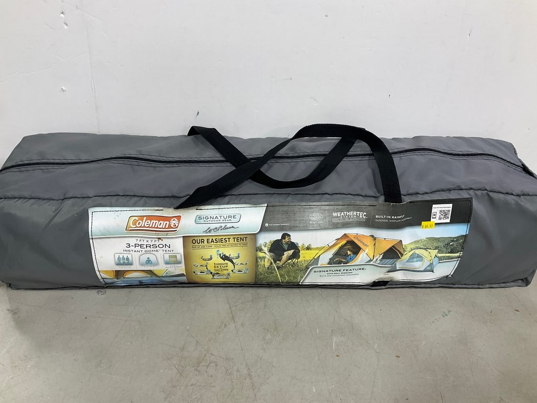 Coleman 3 Person Instant Dome Tent: Coleman 3 Person Instant Dome Tent