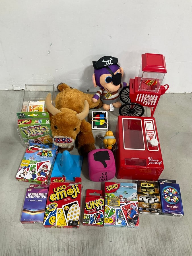 Various Uno Games, Candy Dispensers, Stuffed Animals, and more: Various Uno Games, Candy Dispensers, Stuffed Animals, and more