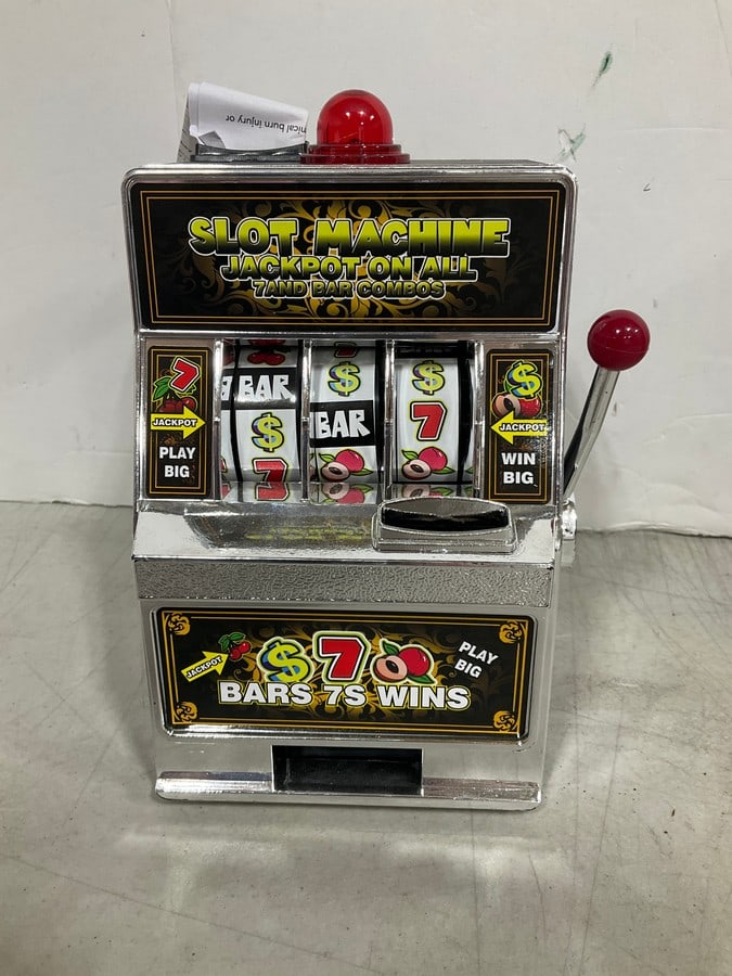 Mini Slot Machine (7in Tall): Mini Slot Machine (7in Tall)