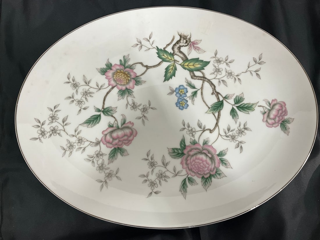 Halsey Chantilly oval serving platter(12in.x16in.): Halsey Chantilly oval serving platter(12in.x16in.)