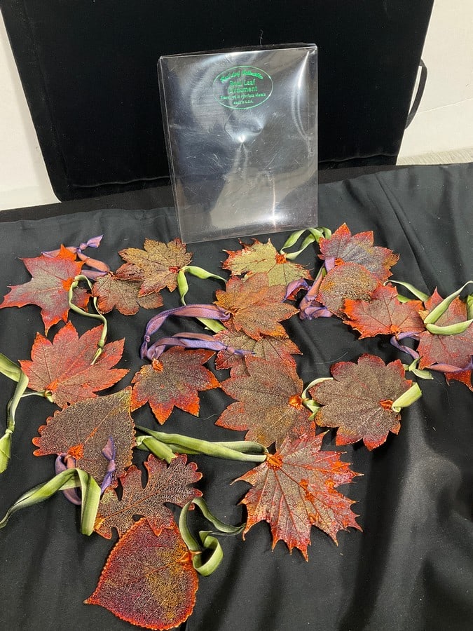 Real Leaf collectible ornaments: Real Leaf collectible ornaments