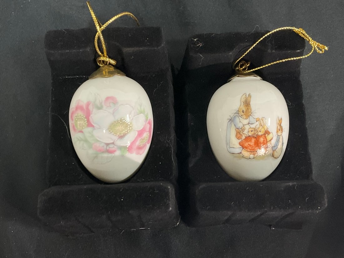Collectible porcelain egg ornaments: Collectible porcelain egg ornaments