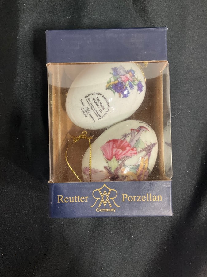 Reutter Porzellan porcelain egg ornaments(one broken): Reutter Porzellan porcelain egg ornaments(one broken)