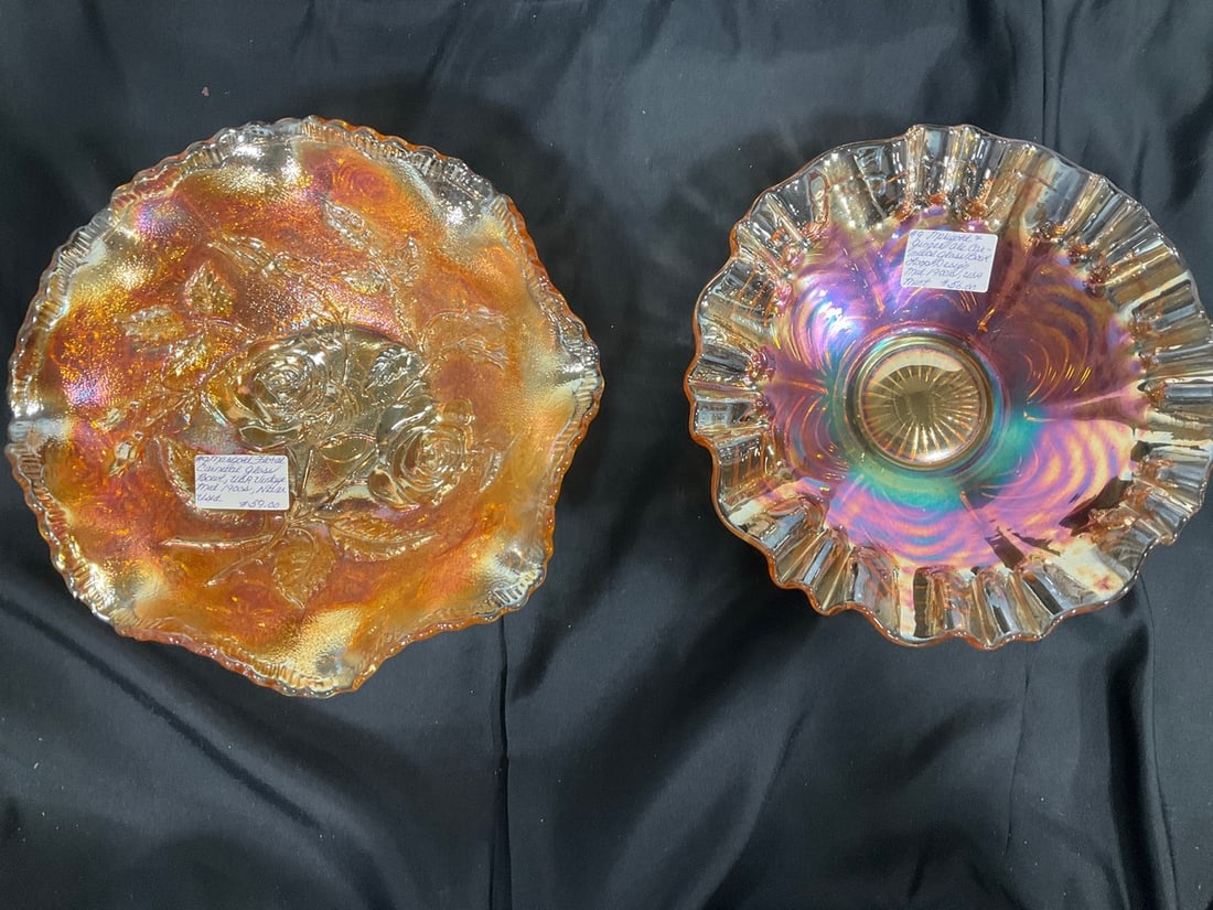 1900s carnival glass bowls(8.5in.across): 1900s carnival glass bowls(8.5in.across)