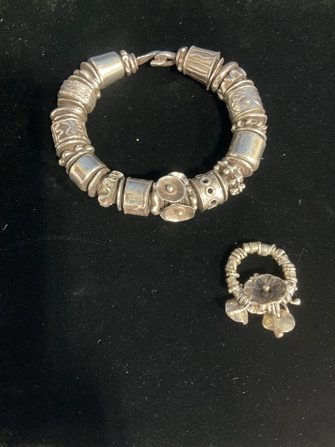 Pandora stylesterling bracelet and ring(95.9 grams-ring size 5): Pandora stylesterling bracelet and ring(95.9 grams-ring size 5)