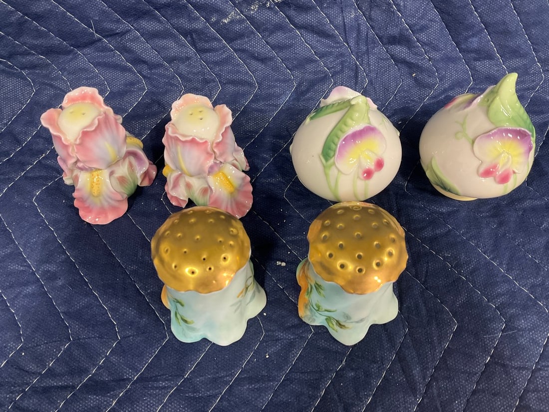 Vintage salt/pepper shakers(Franz and more): Vintage salt/pepper shakers(Franz and more)