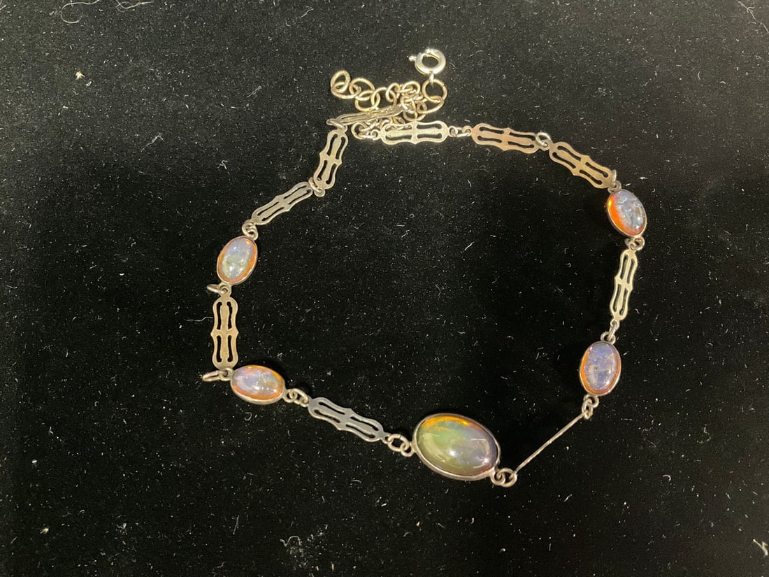 15'' sterling silver and moon stone bracelet: 15'' sterling silver and moon stone bracelet