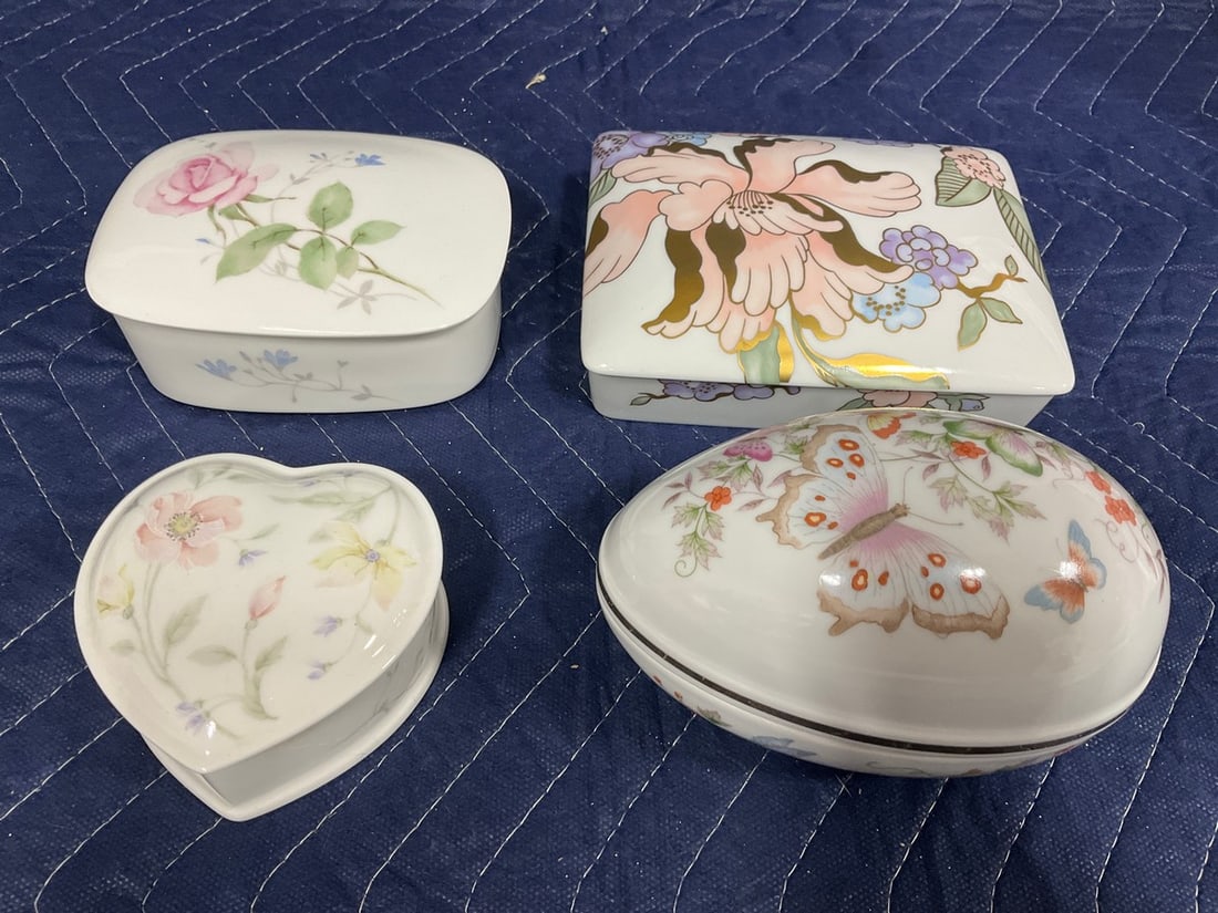 Mikasa and Fritz and Floyd Trinket Boxes: Mikasa and Fritz and Floyd Trinket Boxes