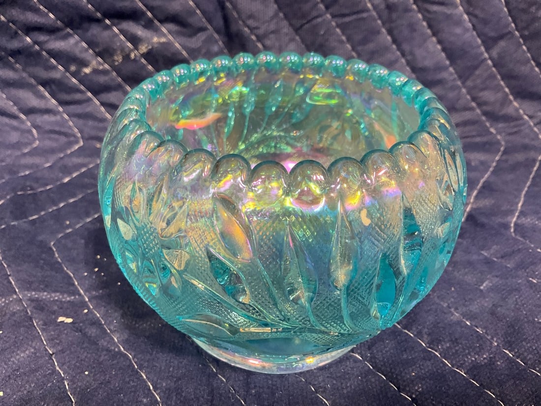 Westmoreland Blue Wildflower Enlace Bowl (3.5in Tall): Westmoreland Blue Wildflower Enlace Bowl (3.5in Tall)