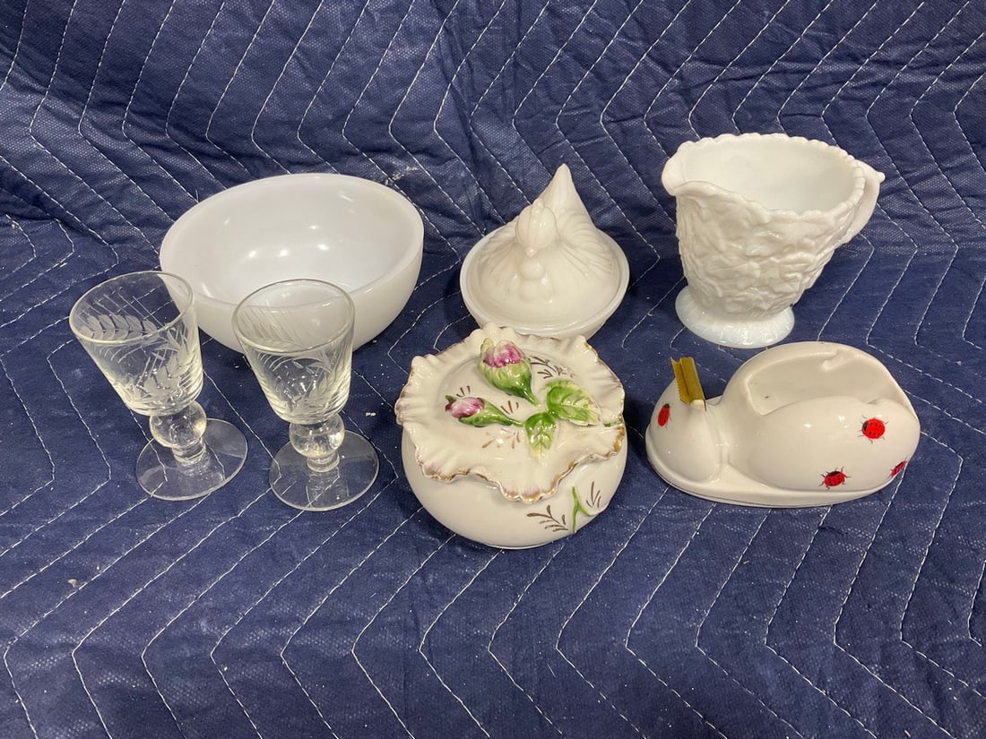 Etched shot glasses, milk glass pitcher, and more (tallest 3.5in.): Etched shot glasses, milk glass pitcher, and more (tallest 3.5in.)