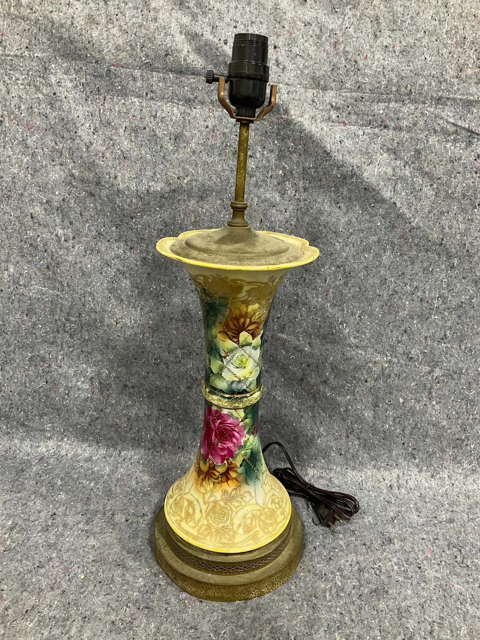 Decorative Porcelain Table Lamp (23.5in Tall) (1 of 1)