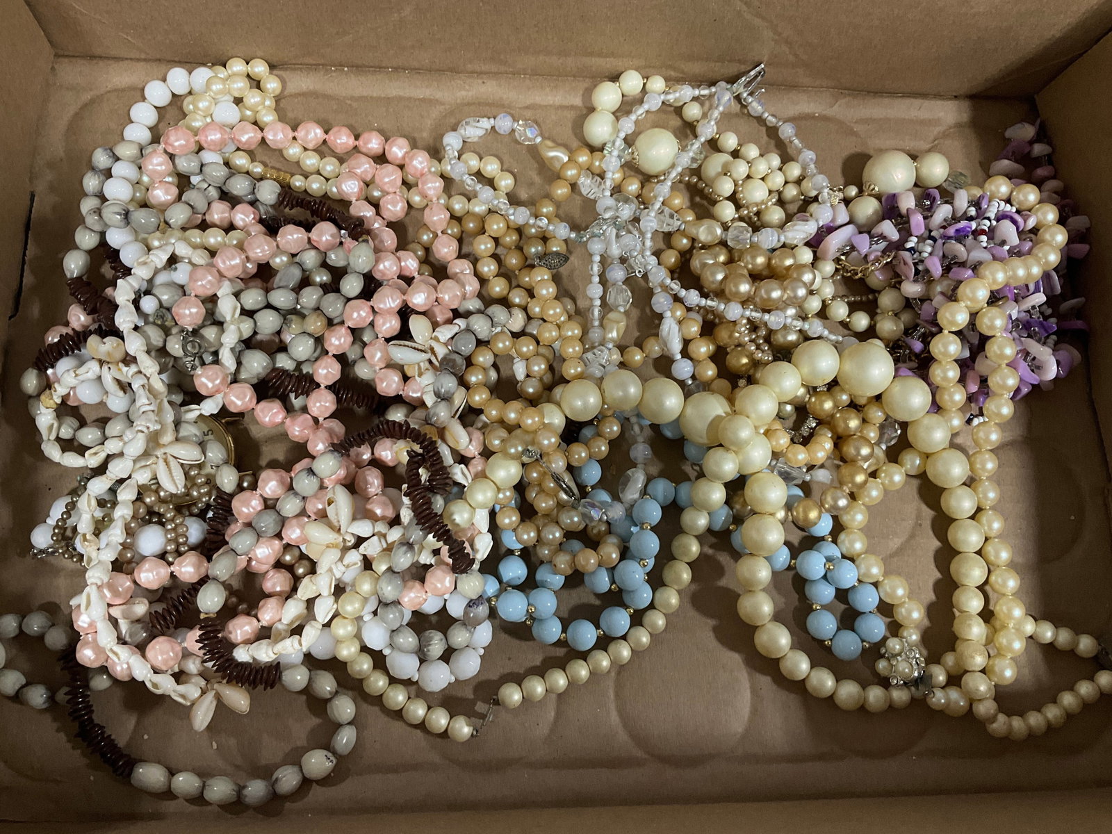 Vintage Jewelry: Vintage Jewelry