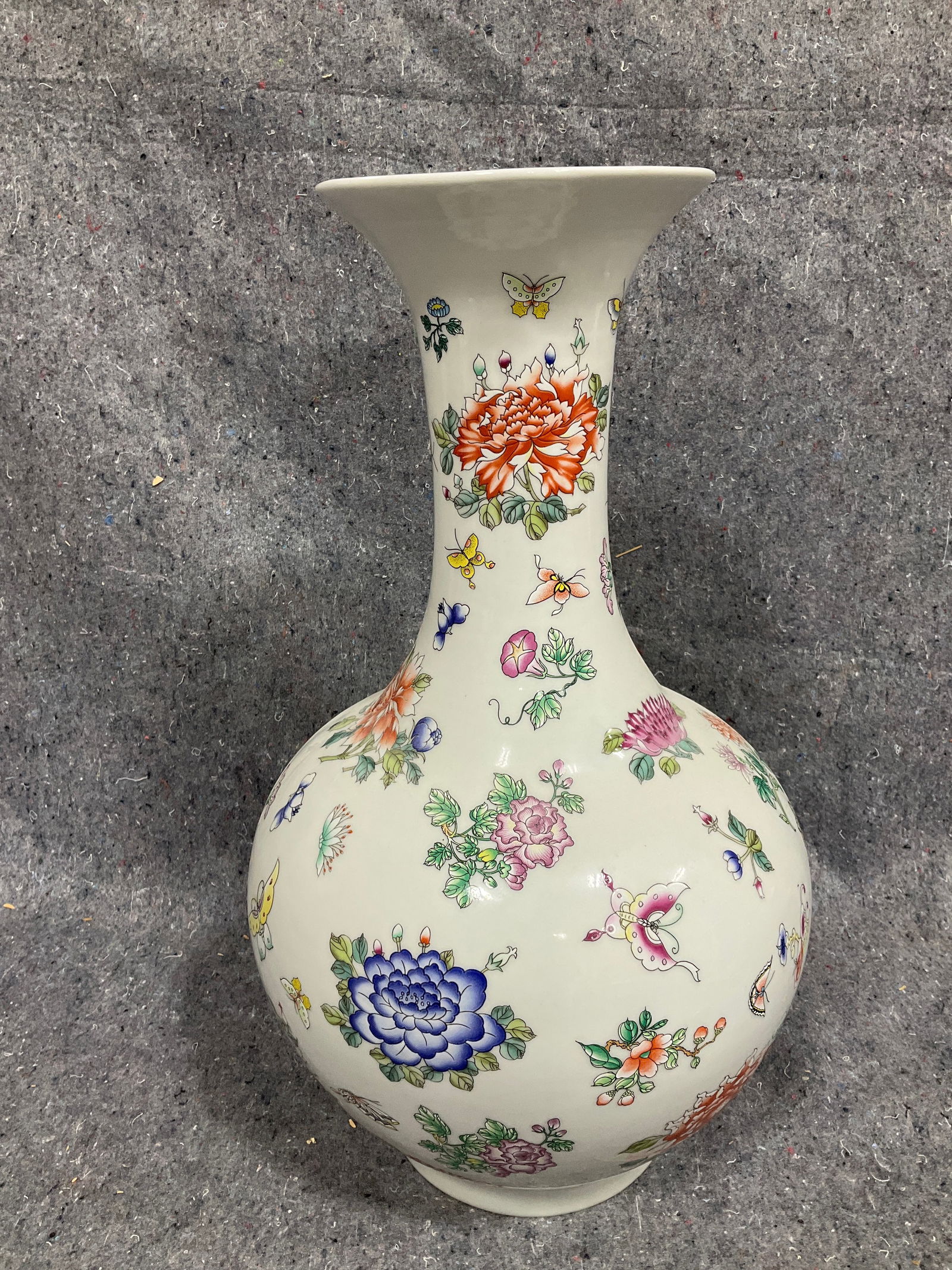 Decorative porcelain vase(19in tall) (1 of 1)