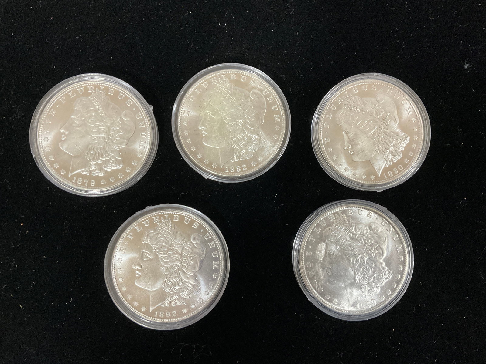 Replica coins: Replica coins