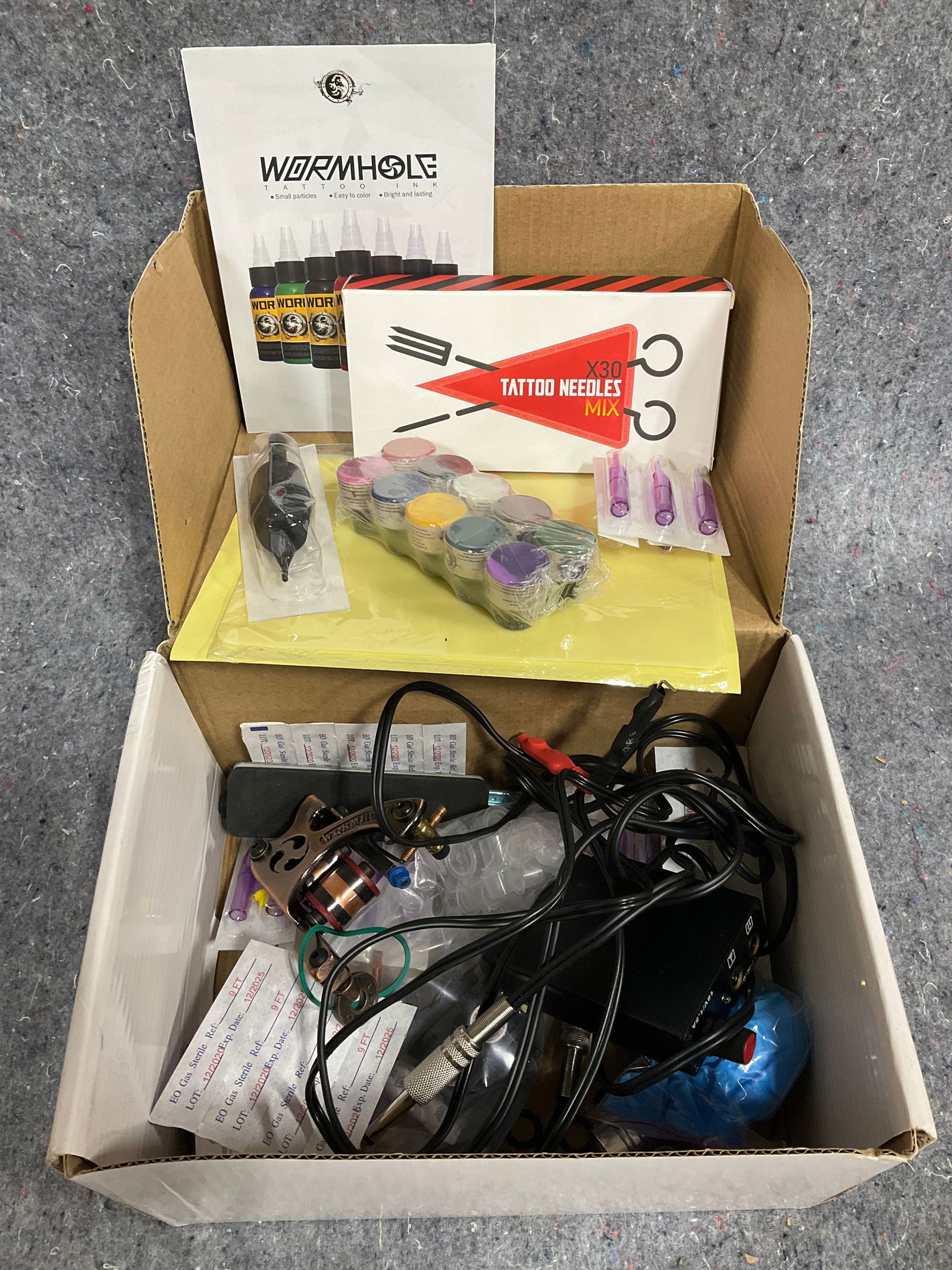 Wormhole tattoo kit: Wormhole tattoo kit