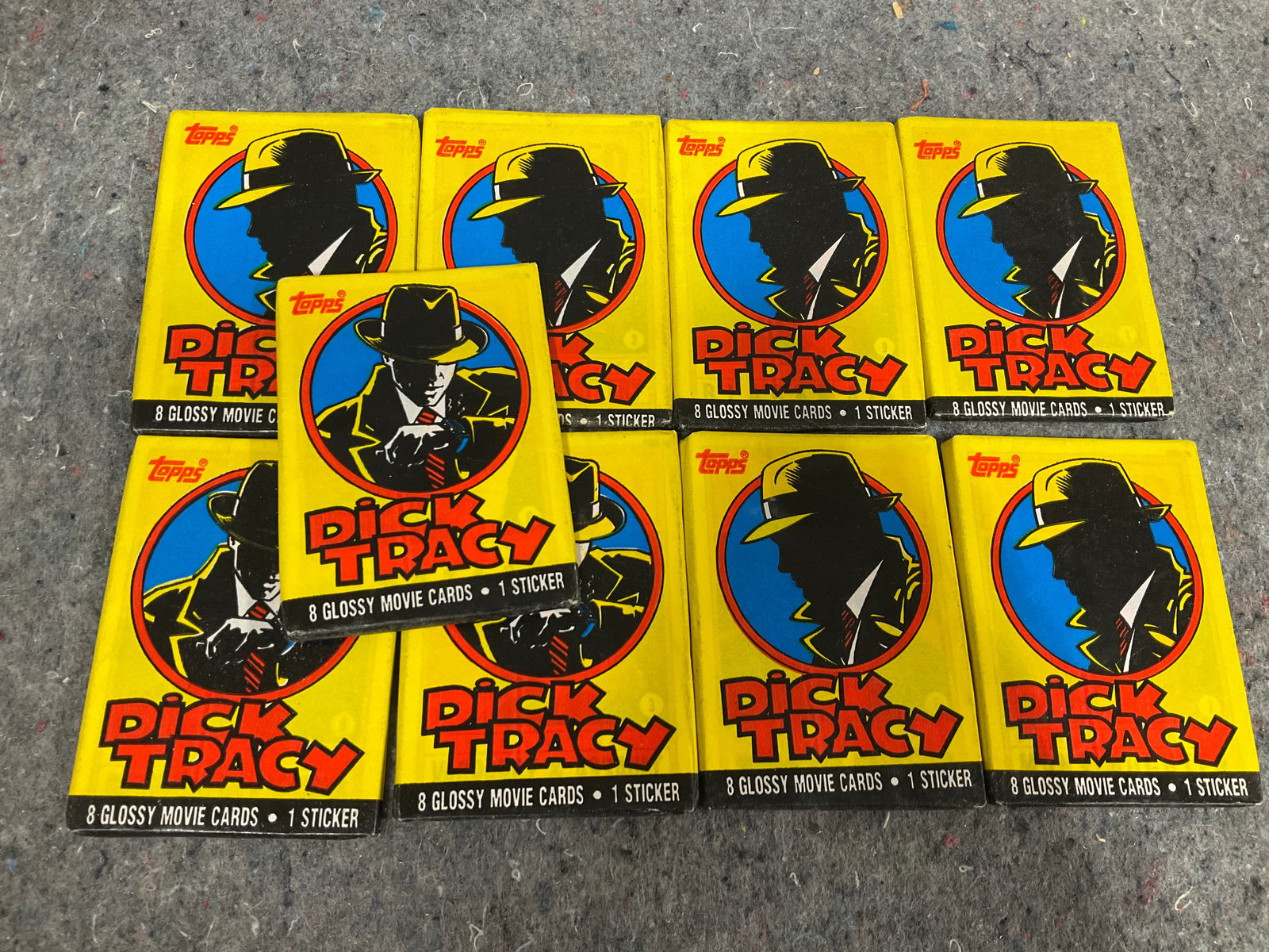 Dick Tracy collectible cards*new in package*: Dick Tracy collectible cards*new in package*