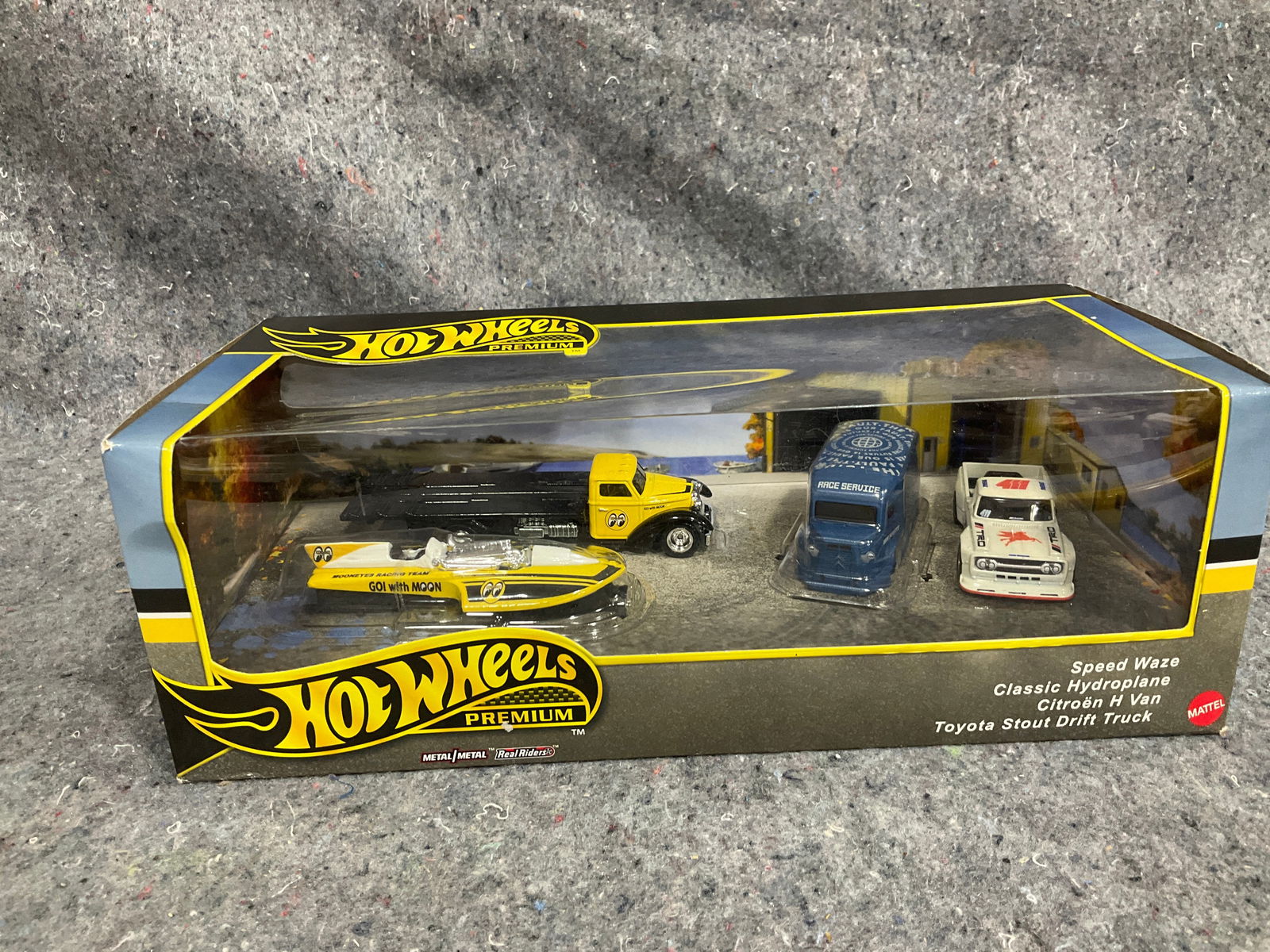 HotWheels premium Speed Waze set*new in package*: HotWheels premium Speed Waze set*new in package*