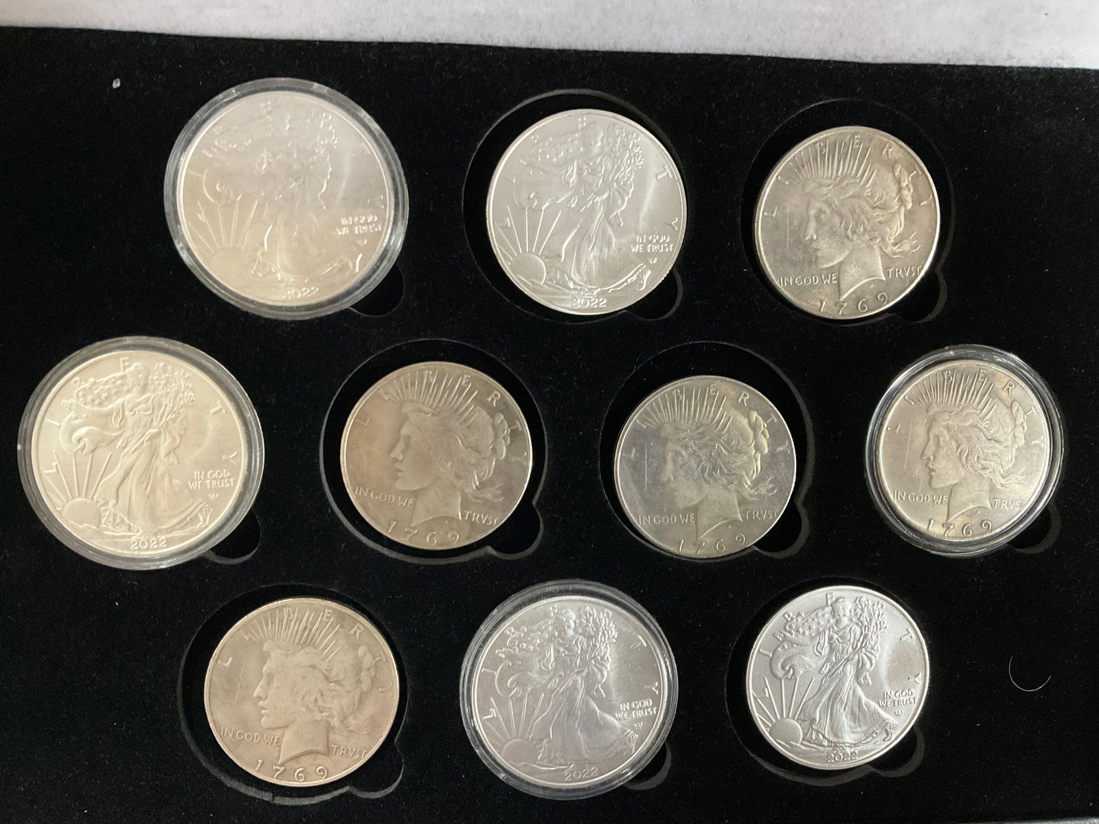 Replica coins: Replica coins