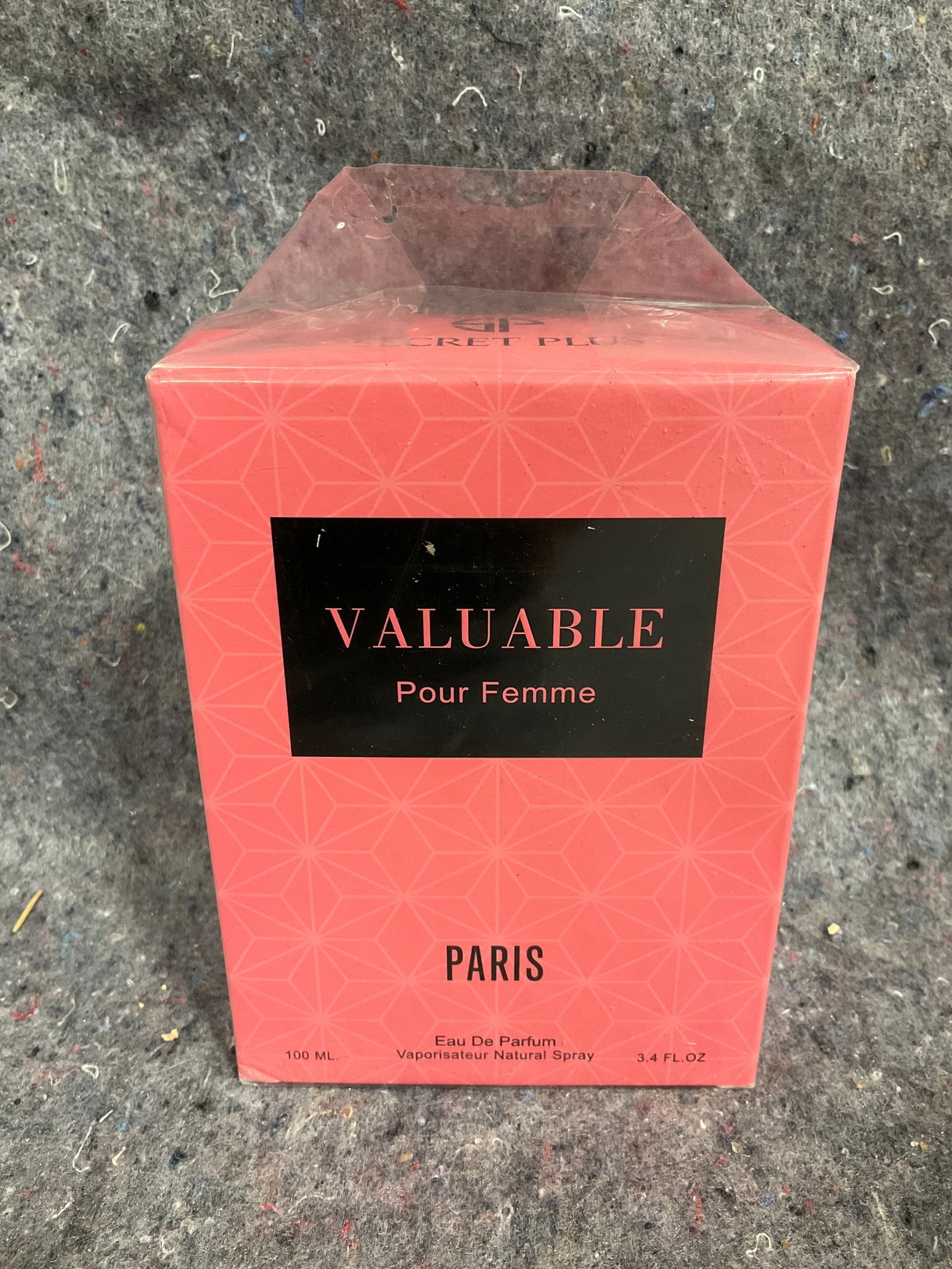 Valuable eau de parfum(sealed-3.4fl.oz.): Valuable eau de parfum(sealed-3.4fl.oz.)